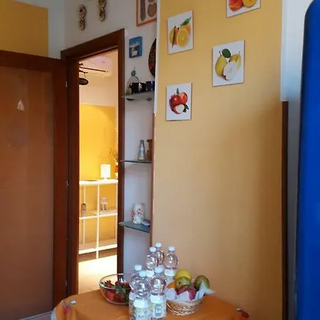 Lägenhet Casa Vacanze Pini Di Melara